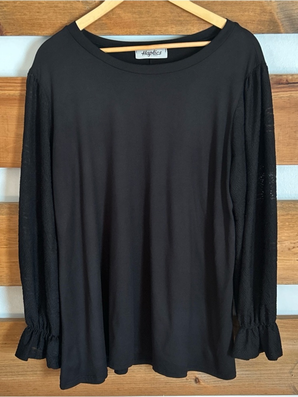 Haptics Boho Chic Black Long-Sleeve Women's Top w/Textured Floral Sleeve Size 1X